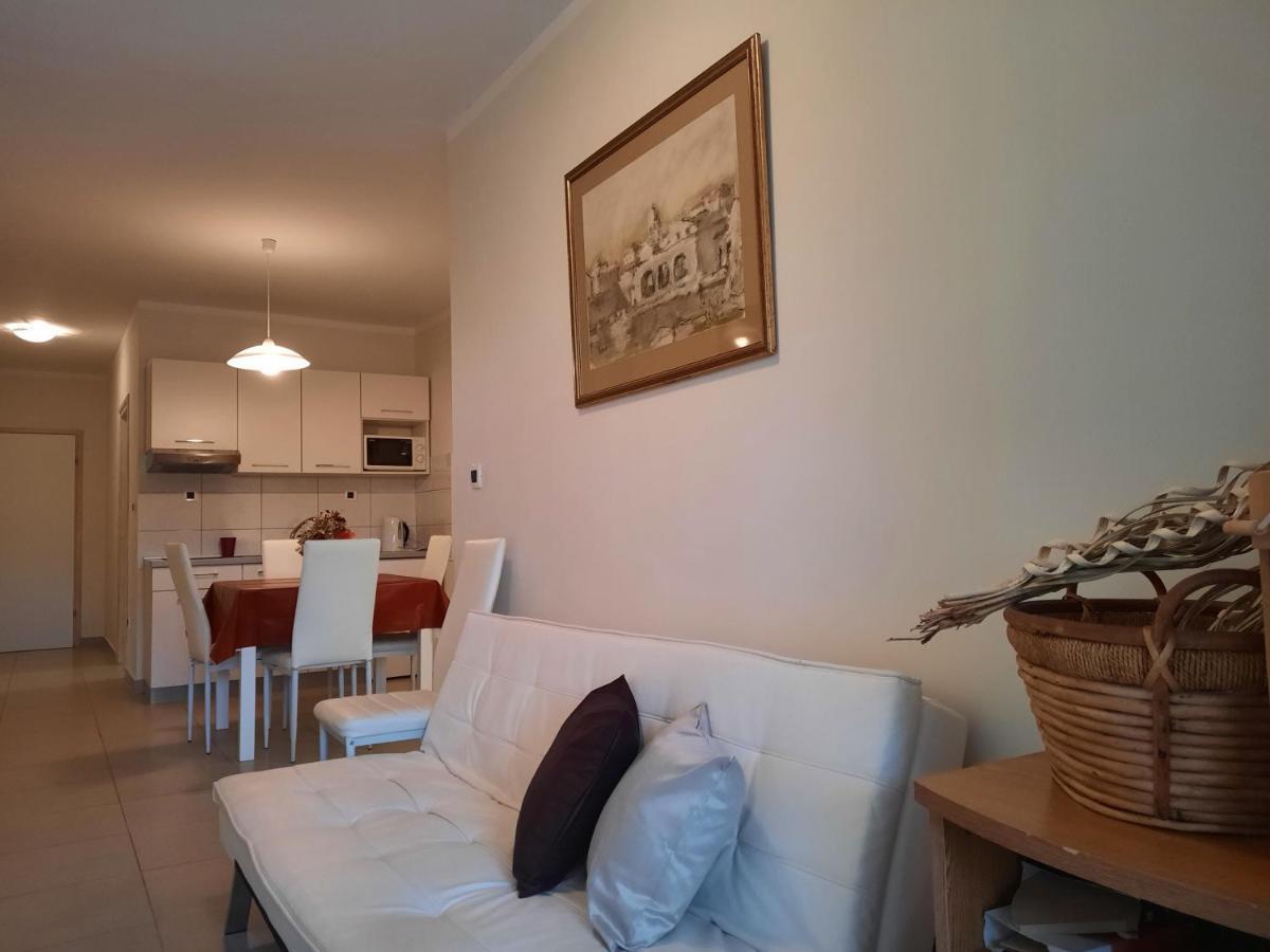 Apartmani Ivica คิร์ก ภายนอก รูปภาพ