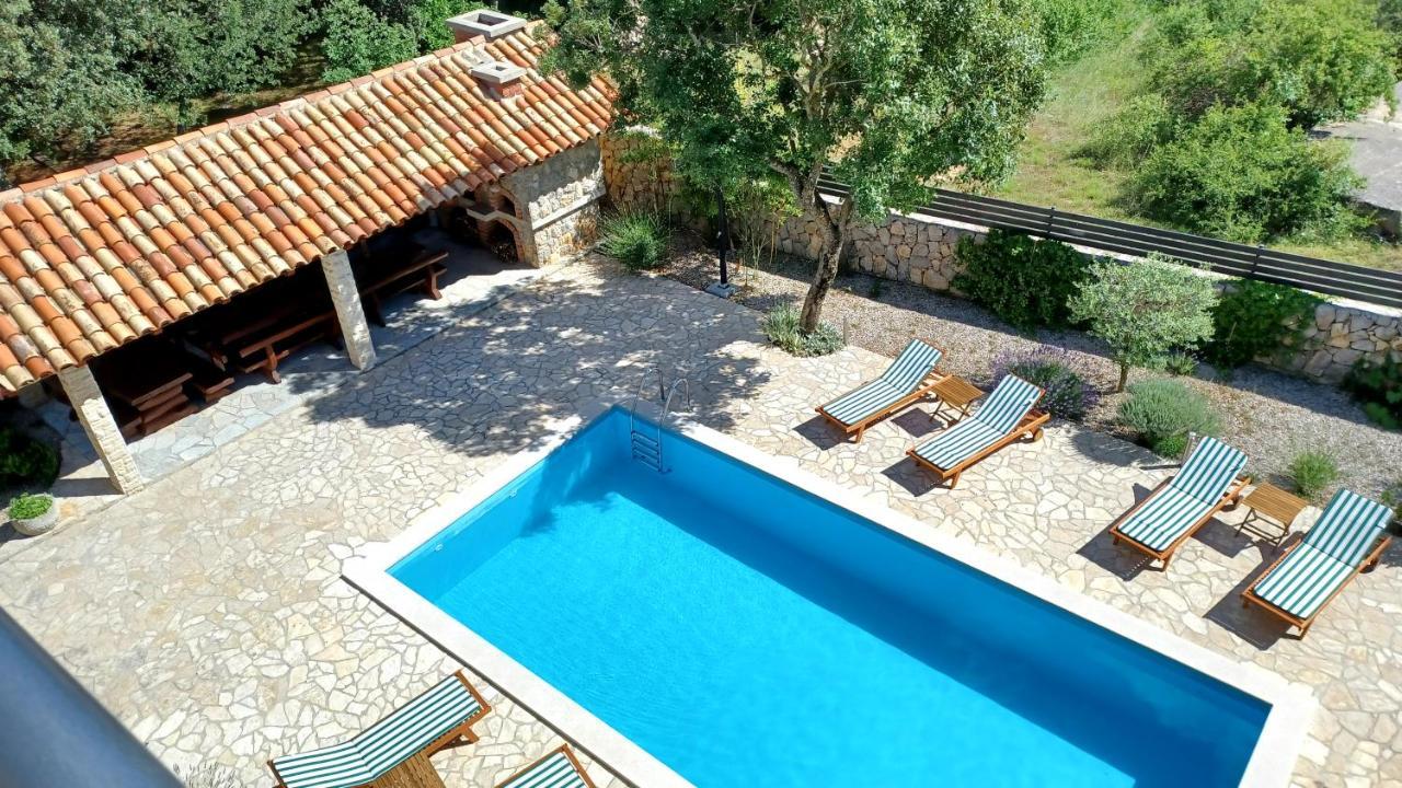 Apartmani Ivica คิร์ก ภายนอก รูปภาพ